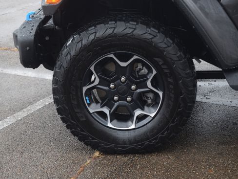 Used 2022 Jeep Wrangler Unlimited Rubicon 4xe w/ Steel Bumper Group image 27