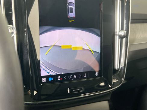 Used 2023 Volvo XC40 B5 Plus w/ Protection Package Premier image 14