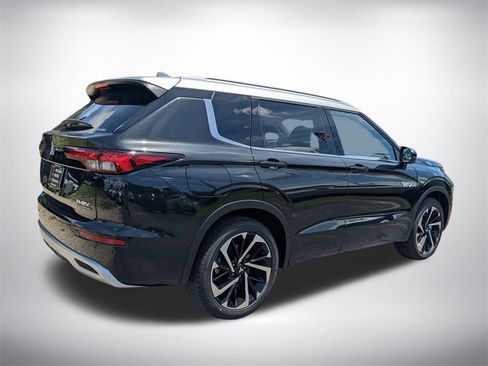 New 2025 Mitsubishi Outlander SEL image 4