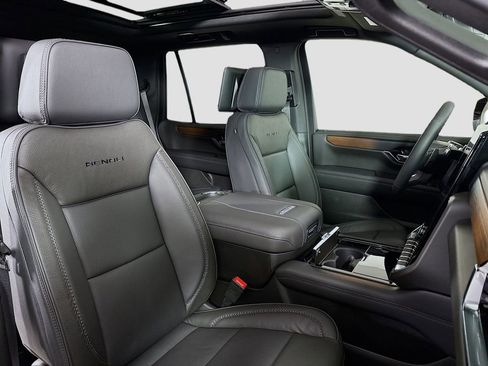 New 2026 GMC Yukon Denali w/ Advanced Technology Package image 31