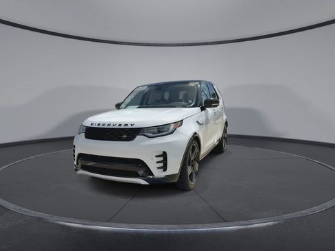 Used 2025 Land Rover Discovery Dynamic SE AWD/4WD image 4
