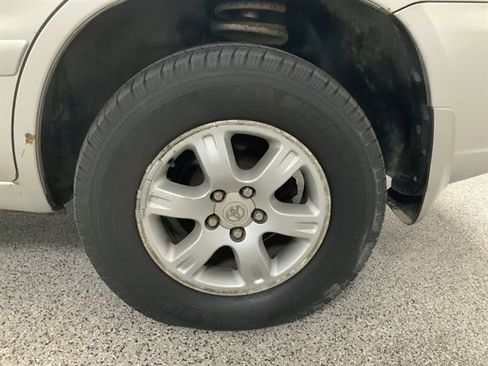 Used 2003 Toyota Highlander 4WD V6 image 9