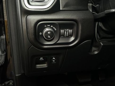 Used 2023 RAM 1500 Laramie image 26
