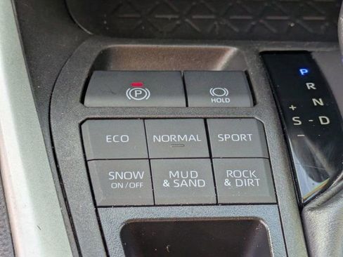 Used 2024 Toyota RAV4 LE image 21