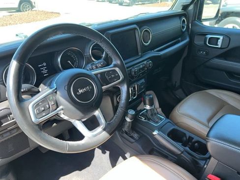 Used 2023 Jeep Wrangler Unlimited Sahara w/ Cold Weather Group image 10