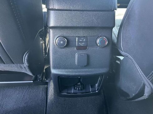 Certified 2019 Ford Explorer XLT w/ Equipment Group 202A FWD image 9