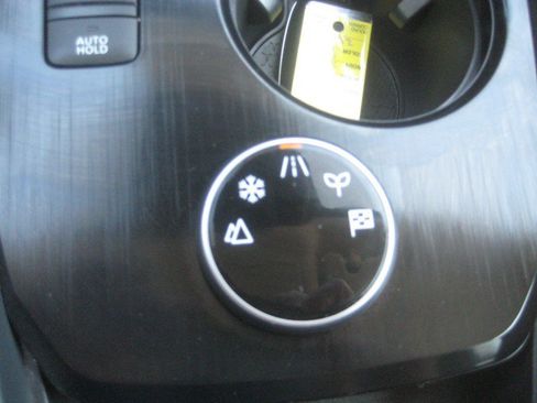 Used 2023 Nissan Rogue SV AWD/4WD image 20