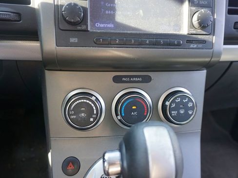 Used 2011 Nissan Sentra 2.0 SL w/ Navigation Pkg FWD image 10