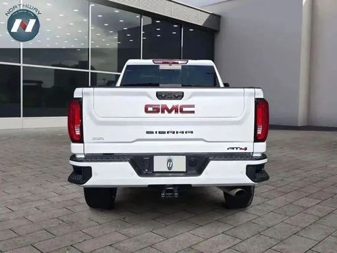 Used 2022 GMC Sierra 3500 AT4 w/ AT4 Preferred Package image 4
