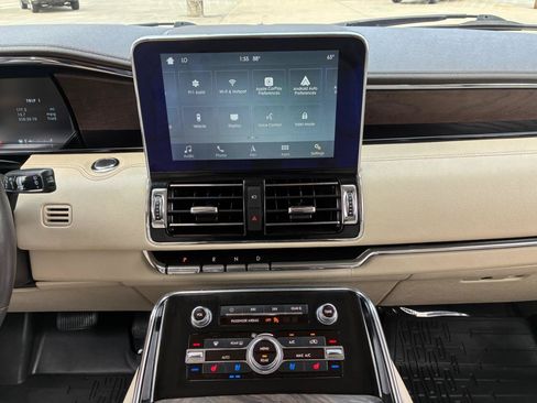 Used 2019 Lincoln Navigator Reserve w/ Cargo Package AWD/4WD image 21