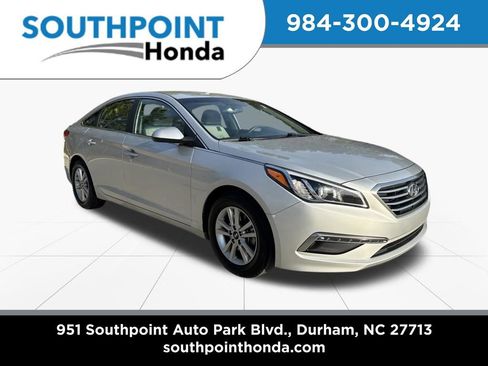 Used 2015 Hyundai Sonata SE w/ Option Group 09 image 1