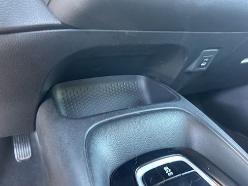 Used 2024 Toyota Corolla LE FWD image 25