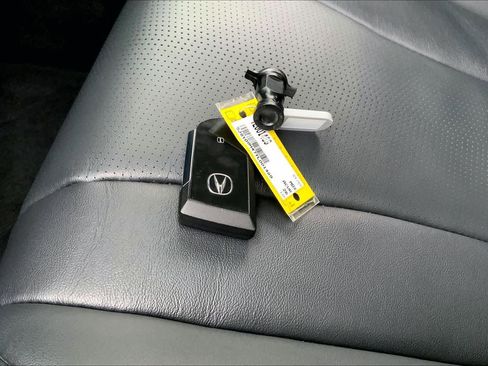 Used 2026 Acura MDX w/Technology Package image 13