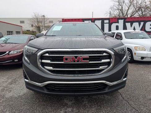 Used 2018 GMC Terrain SLT w/ Infotainment Package II image 2