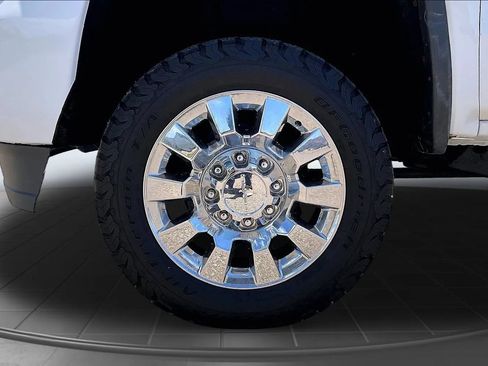 Used 2017 GMC Sierra 2500 Denali AWD/4WD image 37