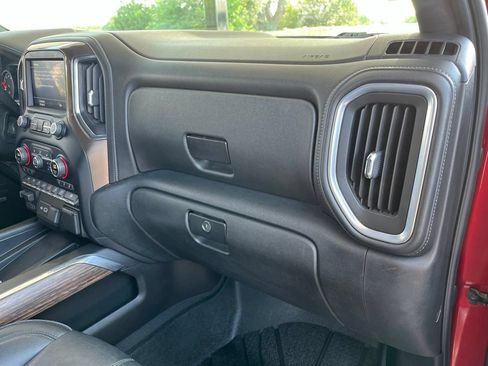 Used 2019 Chevrolet Silverado 1500 High Country w/ High Country Premium Package AWD/4WD image 30