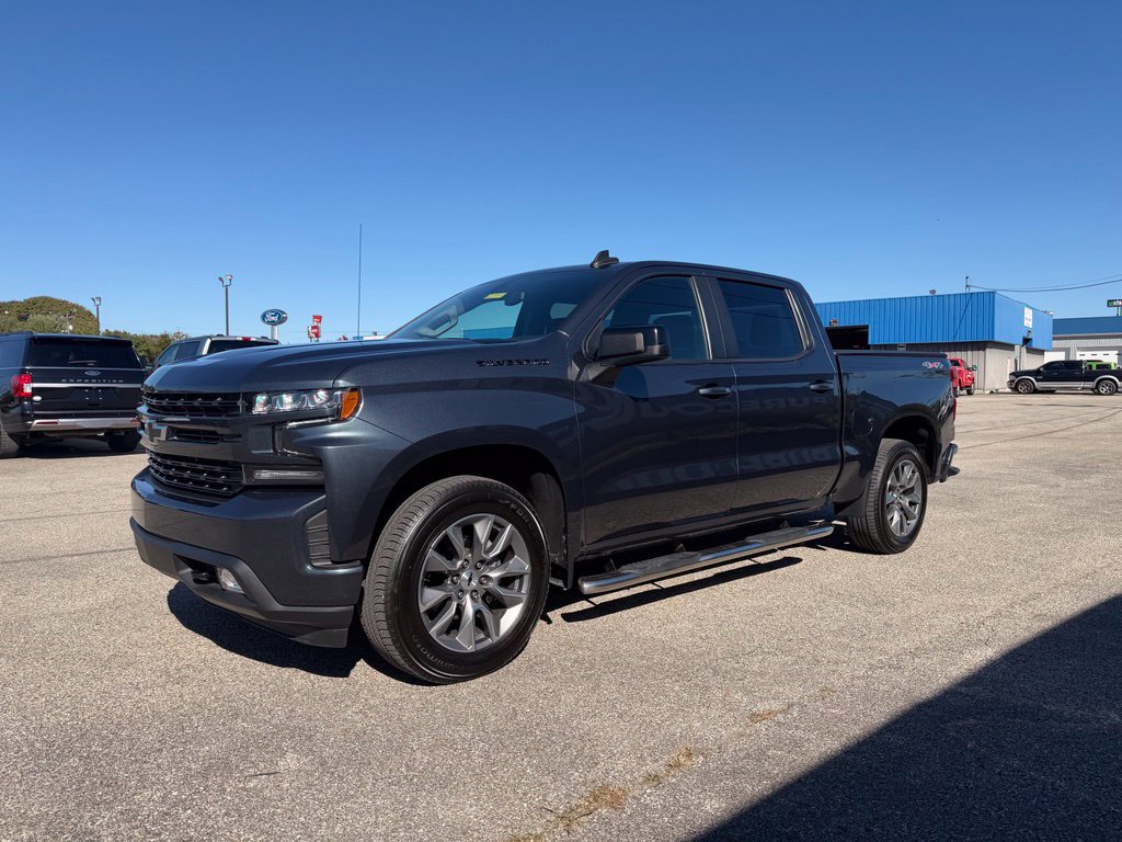 Used 2022 Chevrolet Silverado 1500 RST w/ Bed Protection Package AWD/4WD image 3