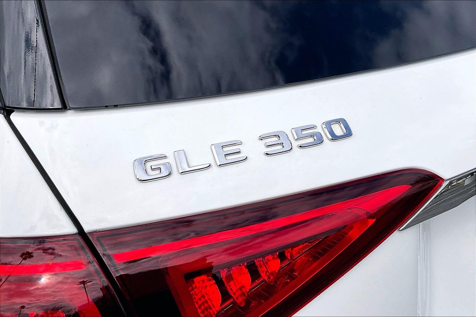 Used 2022 Mercedes-Benz GLE 350 4MATIC image 32
