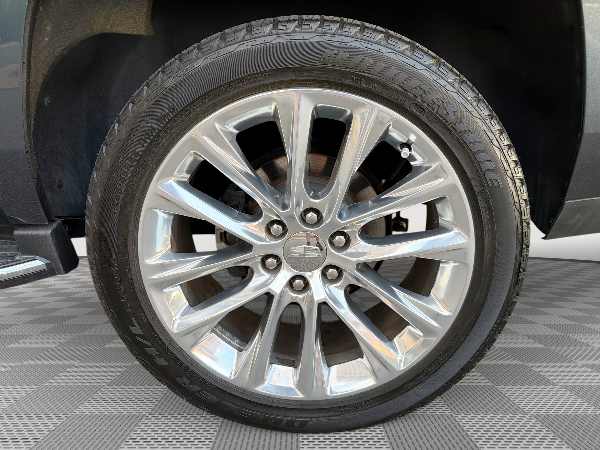 Used 2020 Cadillac Escalade Luxury AWD/4WD image 29