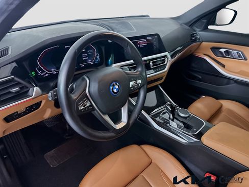 Used 2022 BMW 330e w/ Driving Assistance Package RWD image 9