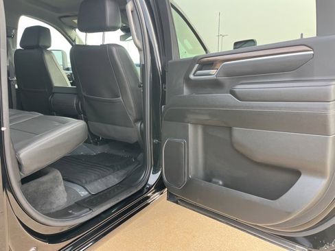 Used 2025 Chevrolet Silverado 2500 LT w/ Z71 Chrome Sport Edition image 46