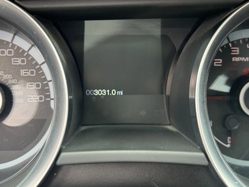 Used 2014 Ford Mustang Shelby GT500 w/ Equipment Group 821A image 31