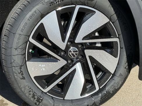 New 2026 Volkswagen Atlas SE image 6