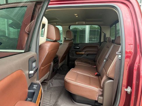 Used 2016 Chevrolet Silverado 1500 High Country w/ High Country Premium Package AWD/4WD image 13