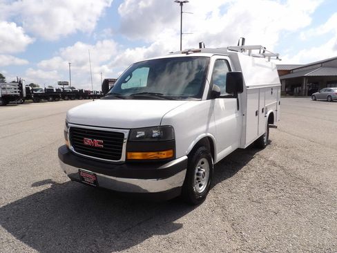 Used 2020 GMC Savana 3500 w/ Power Convenience Package RWD image 63