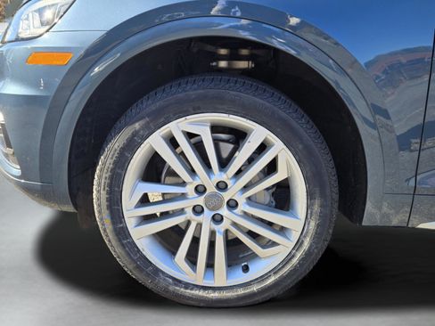 Used 2018 Audi Q5 Prestige image 11