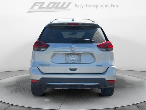 Used 2020 Nissan Rogue S w/ Special Edition Package image 8
