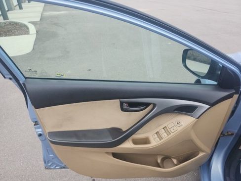 Used 2011 Hyundai Elantra GLS w/ Preferred Equipment Pkg 3 image 17