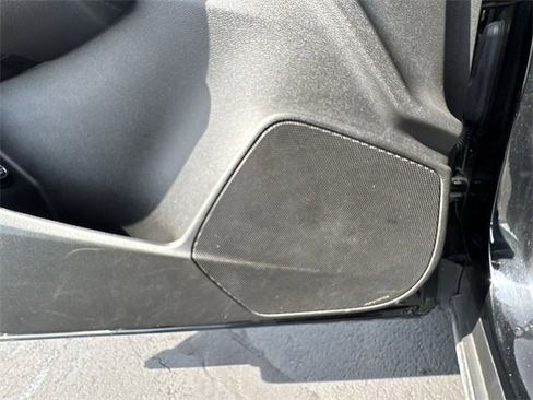 Used 2023 Cadillac XT4 Luxury image 24