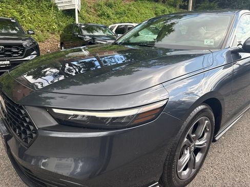 Used 2023 Honda Accord EX image 6