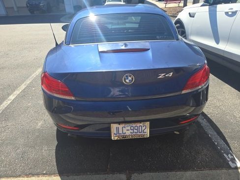 Used 2009 BMW Z4 sDrive35i image 7