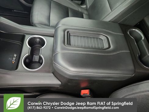 Used 2024 Chevrolet Suburban LT image 21