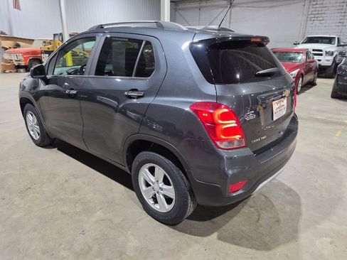 Used 2017 Chevrolet Trax LT w/ LT Convenience Package AWD/4WD image 7