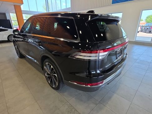 Used 2025 Lincoln Aviator Reserve w/ Equipment Group 201A AWD/4WD image 12