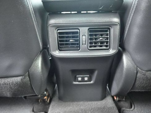 Used 2021 Toyota RAV4 XLE Premium AWD/4WD image 32