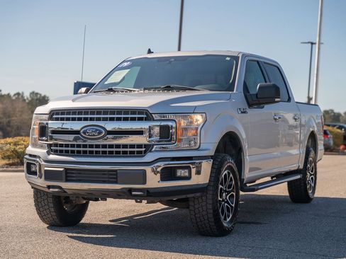 Certified 2019 Ford F150 XLT w/ Equipment Group 302A Luxury image 4