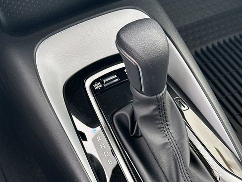 New 2026 Toyota Corolla SE FWD image 19
