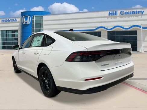New 2025 Honda Accord SE image 3