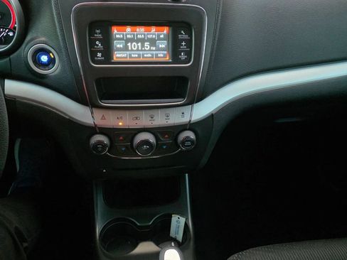 Used 2012 Dodge Journey SXT FWD image 20