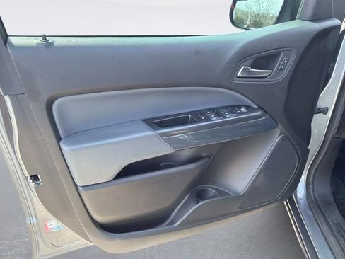 Used 2021 Chevrolet Colorado Z71 w/ Safety Package image 19