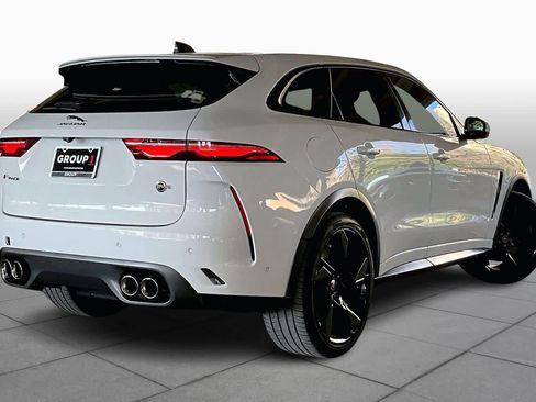 Used 2023 Jaguar F-PACE SVR image 13