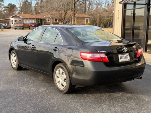 Used 2009 Toyota Camry LE image 5