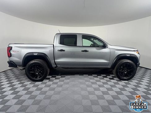 Used 2023 Chevrolet Colorado Trail Boss w/ Technology Package AWD/4WD image 7