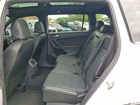 Used 2024 Volkswagen Tiguan SEL R-Line AWD/4WD image 20