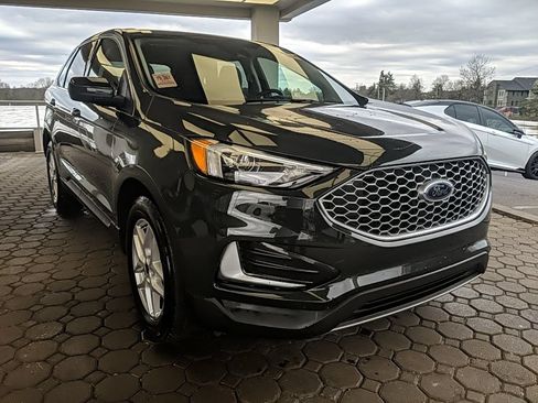 Used 2023 Ford Edge SEL AWD/4WD image 4