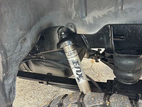 Used 2017 Toyota Tundra Limited w/ Limited Premium Package image 39